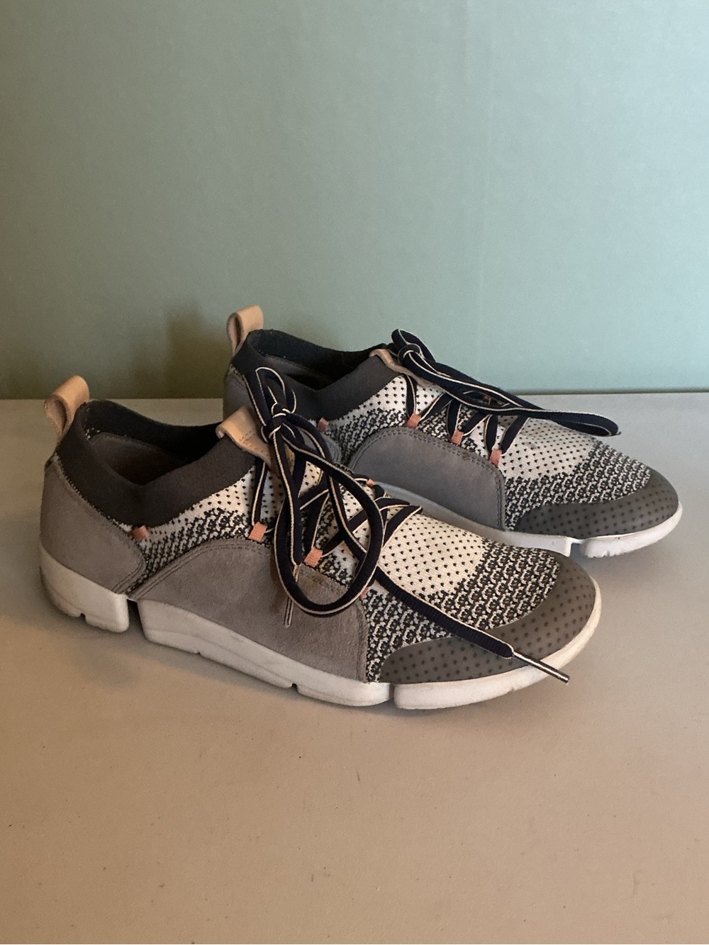 CLARKS WOMEN'S SHOES SIZE 9